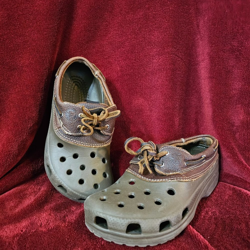 Crocs Islander Slip Ons